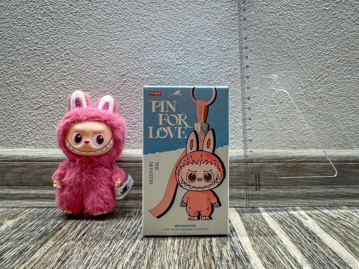 The Monsters Pin for Love (N-Z), Labubu