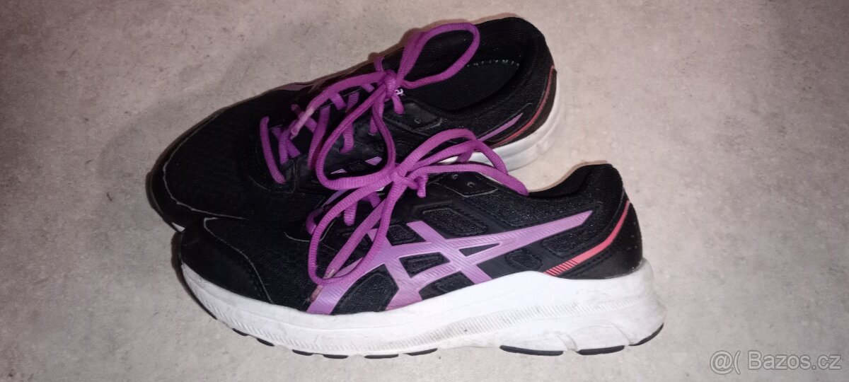 Běžecké boty Asics, vel. 39,5