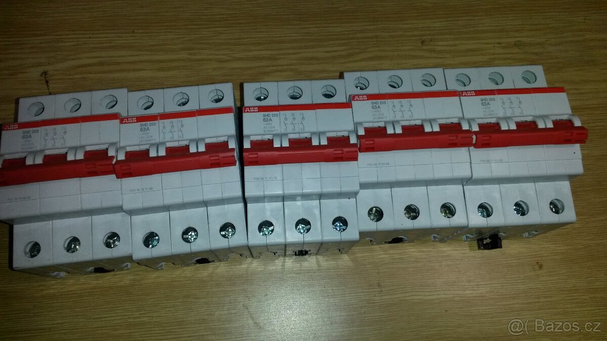 Třífázový vypínač ABB, Odpínač SD200, 3fázový, 63 A