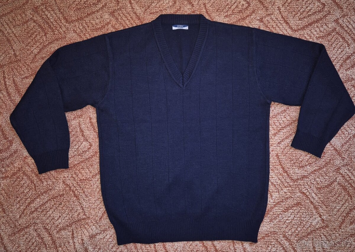 Tmavě modrý pánský svetr - nový