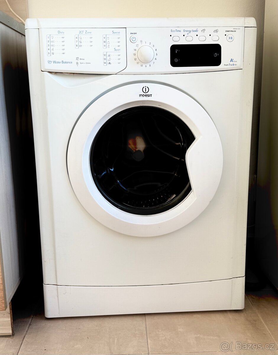 Pračka Indesit