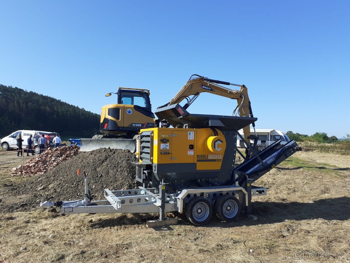 Pronájem mobilního drtiče RUBBLECRUSHER RC 150 V