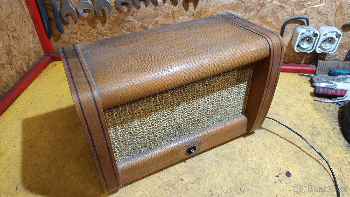 Rozhlas po drátě Tesla 2AN 638 34