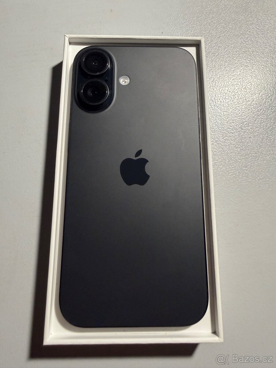 iPhone 15 128GB černý