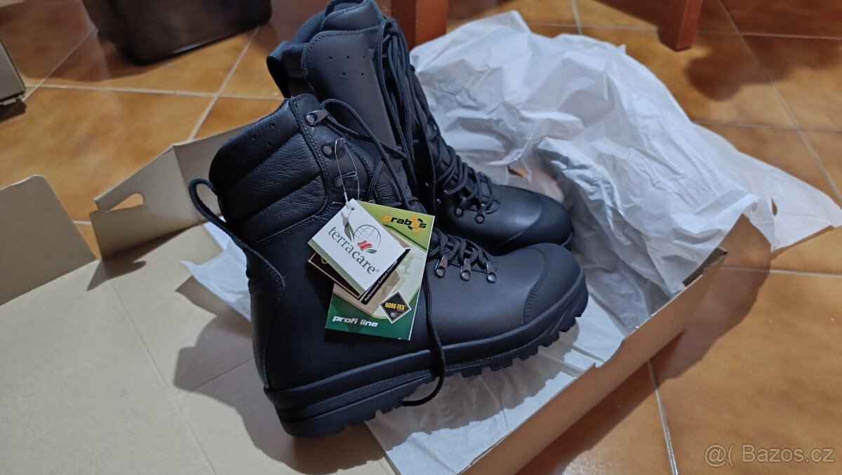 Vojenské Kanady (46) ECWCS Gore-Tex