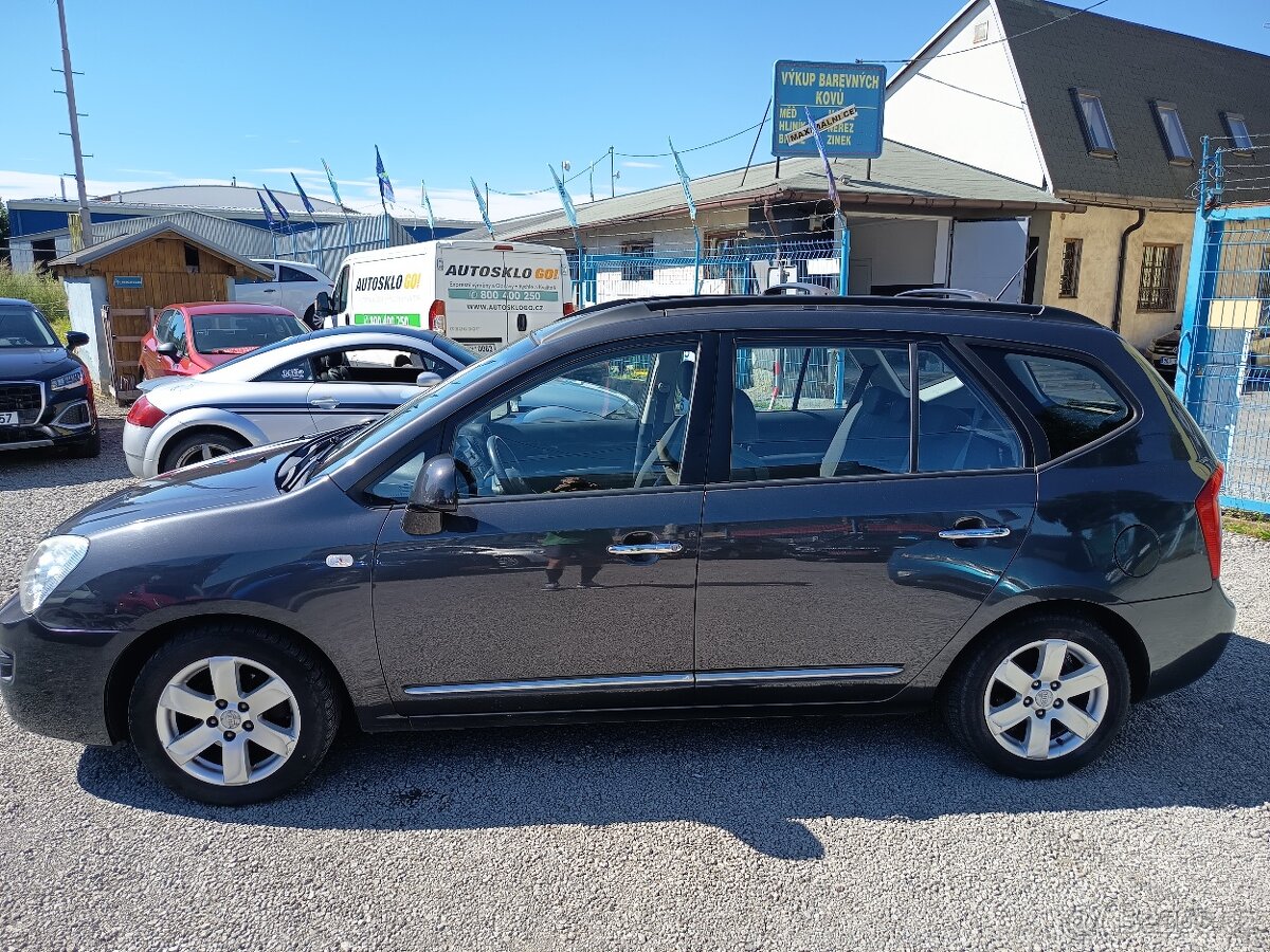 KIA Carens 2,0i16V Family 106kw