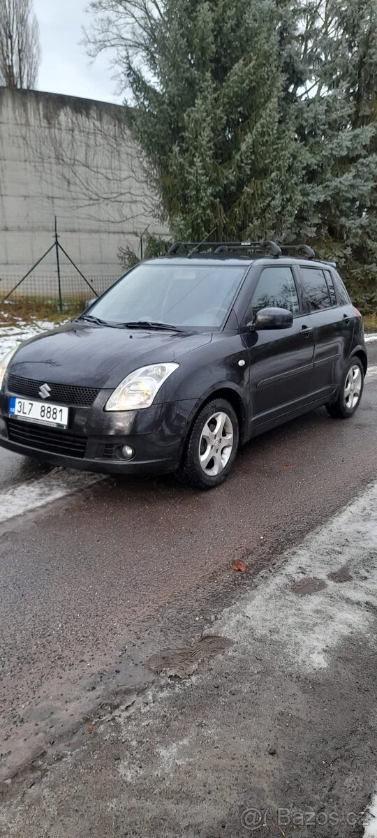 Suzuki swift - 1,3 benzín . náhradní díly