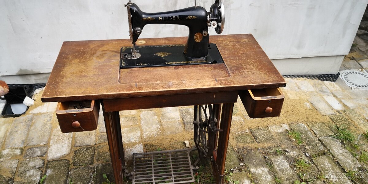 Prodám šicí stroj Singer
