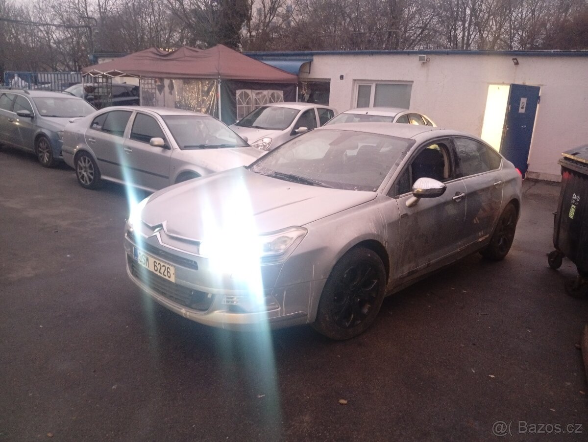 --->Citroen C5 2.2 HDI 125kw