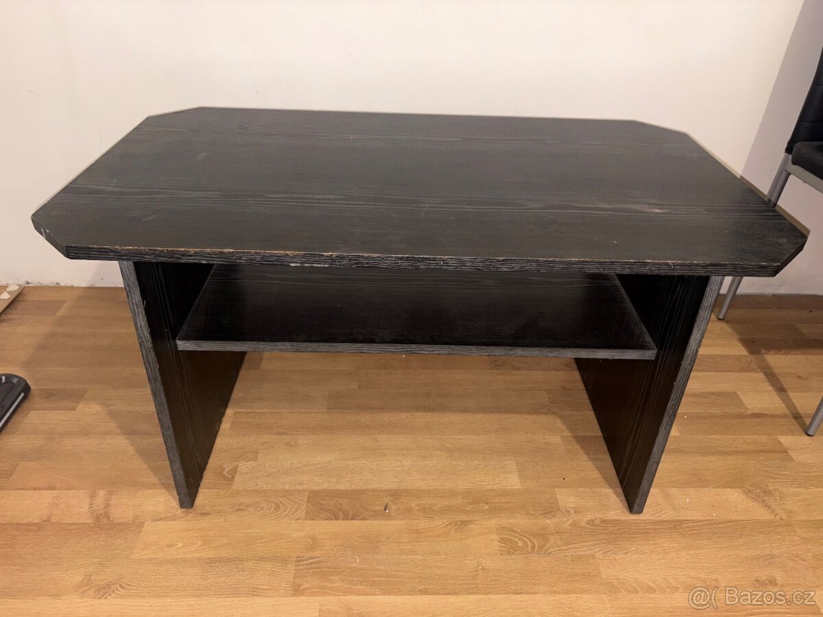 Konferenční stolek