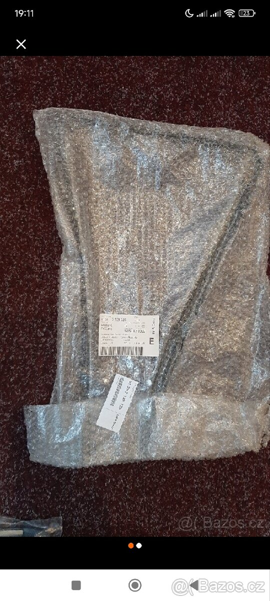 Kryt bočního okna BMW X5 E70