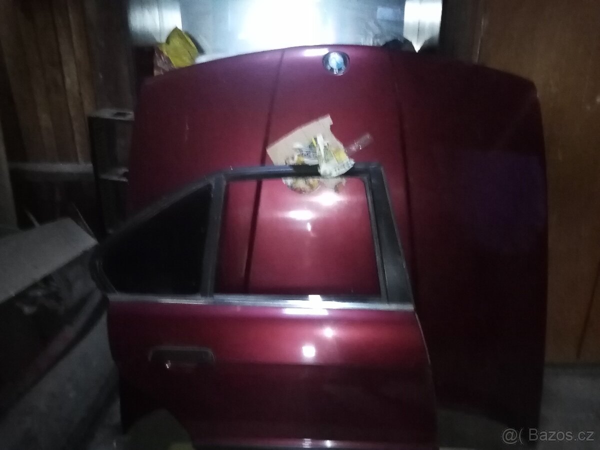 BMW E34 karosářské díly