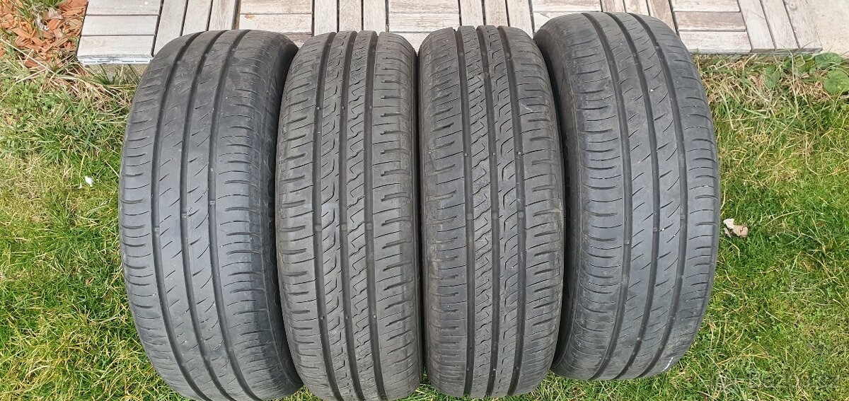 letní pneu 185/60/15 sada Barum, Kumho