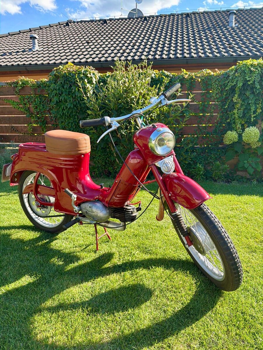 Jawa 50/555 pionýr