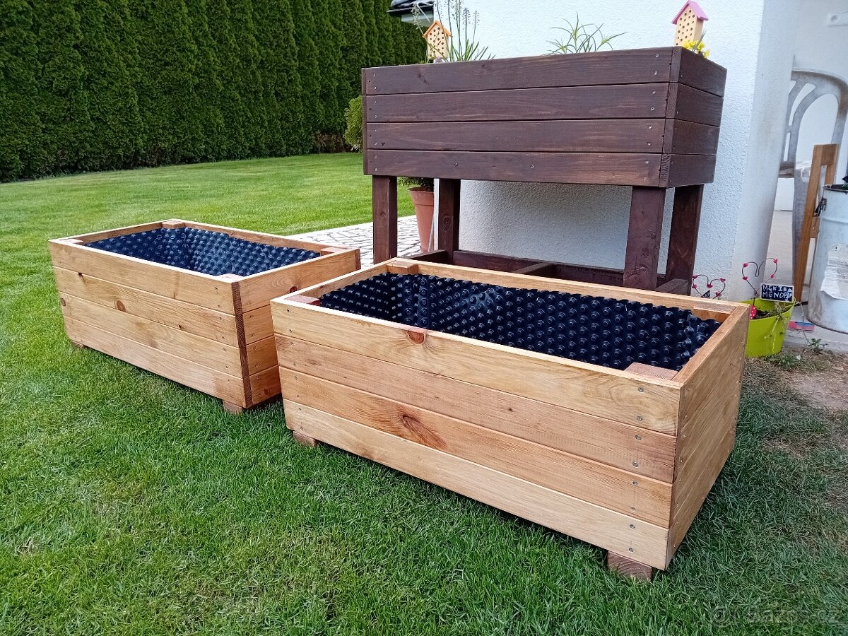 Vyvýšený záhon, květináč, truhlík, skladem