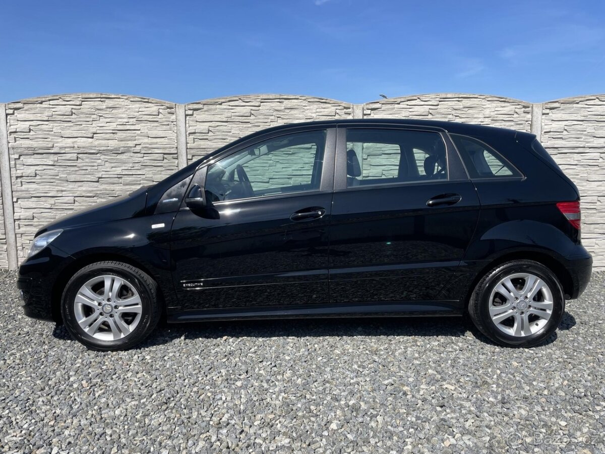 Mercedes-Benz Třídy B B 180i 115PS EXCLUSIVE TOP 1A