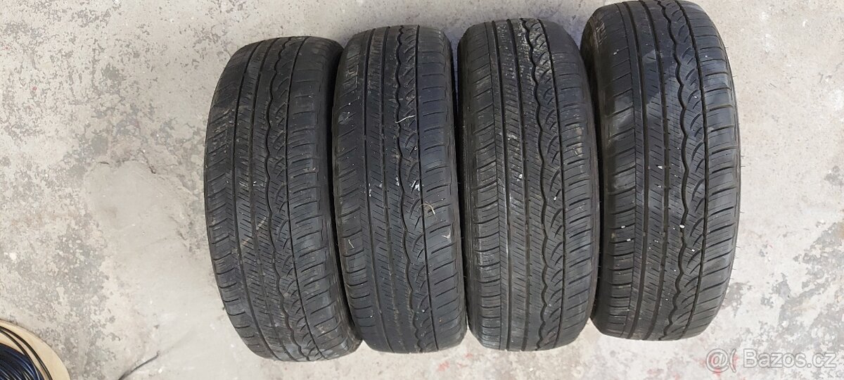 Pneu celoroční Dunlop 185/60/15