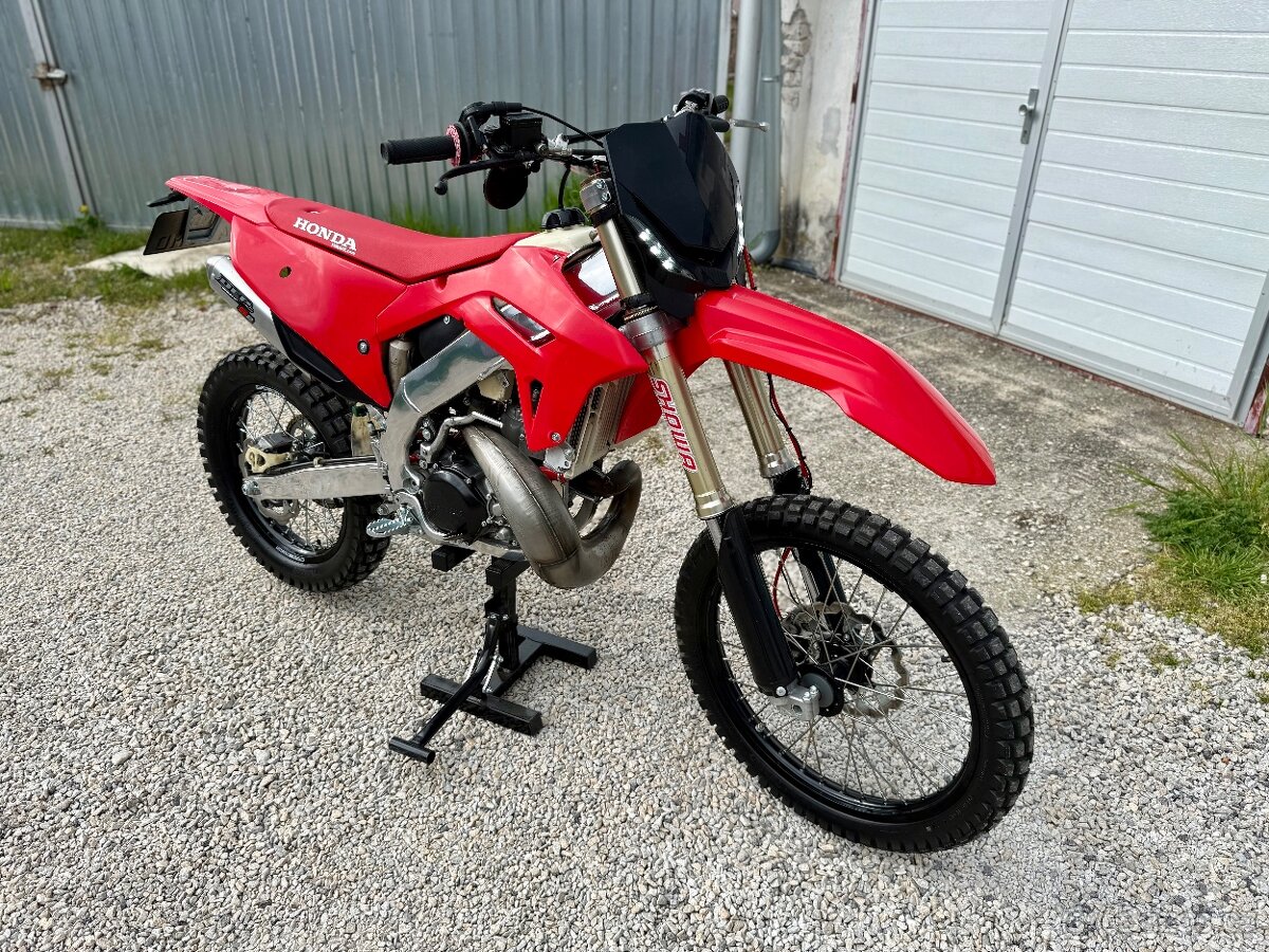 Unikatni CR250R