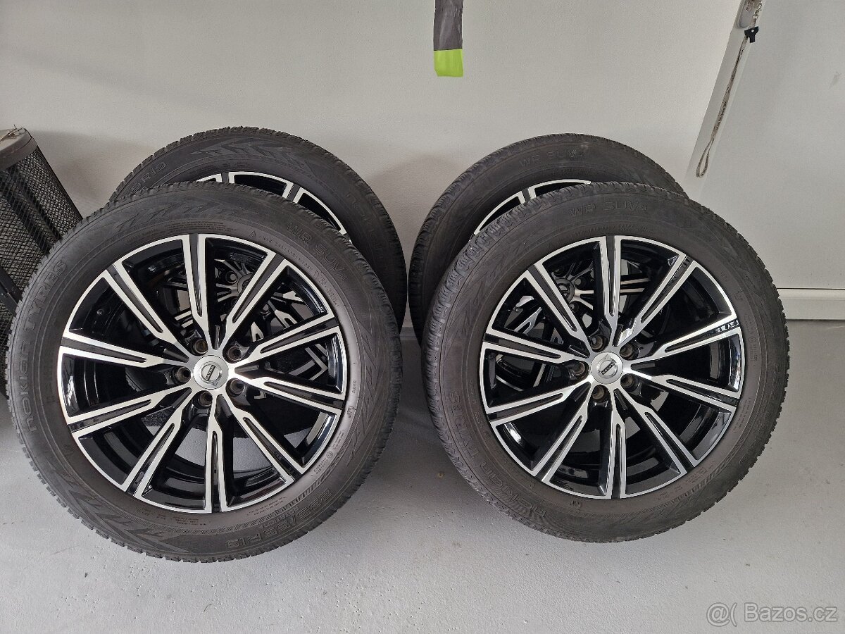 Origo alu kola Volvo R19 s pneu Nokian WR