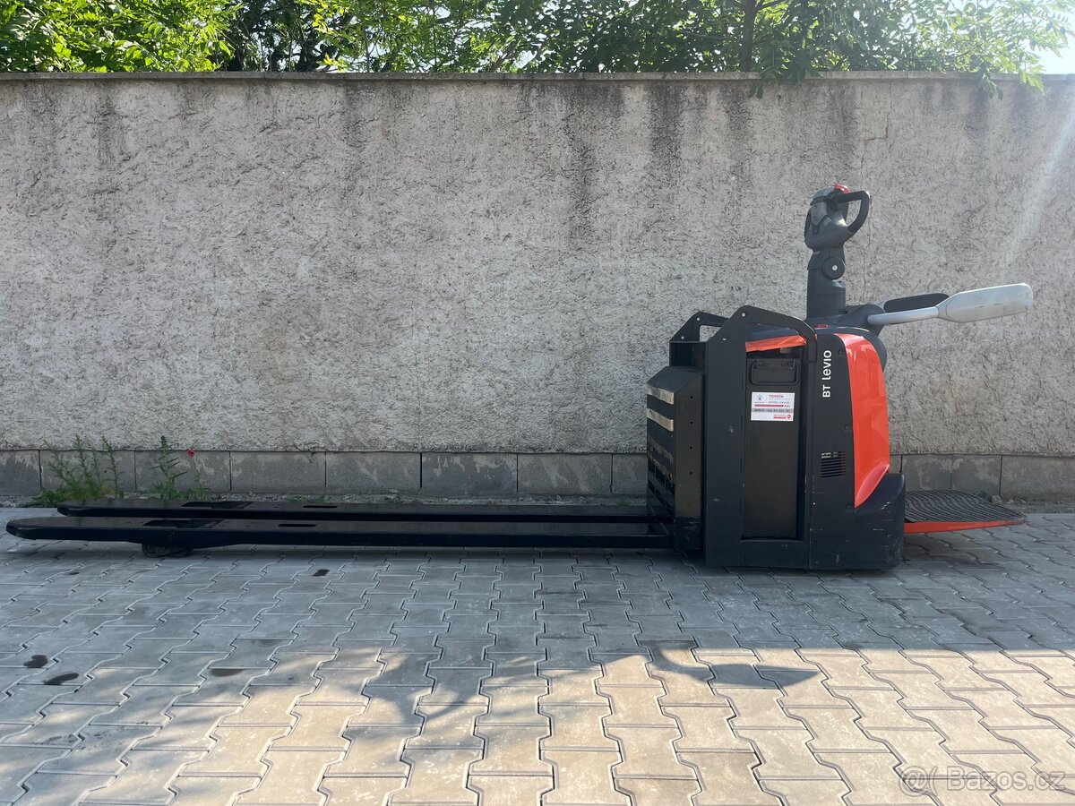 Elektrický paletový vozík Toyota