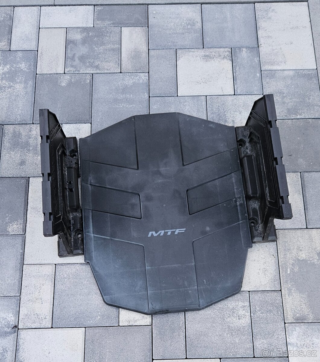 Originál garáž pro robotickou sekačku Mountfield