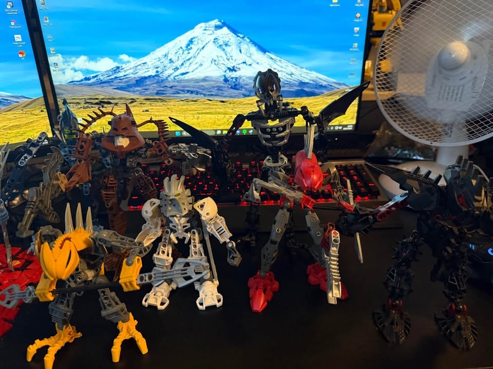 7 LEGO BIONICLE SETU