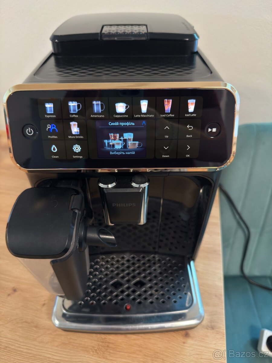 Kávovar Philips 5500 Latte Go