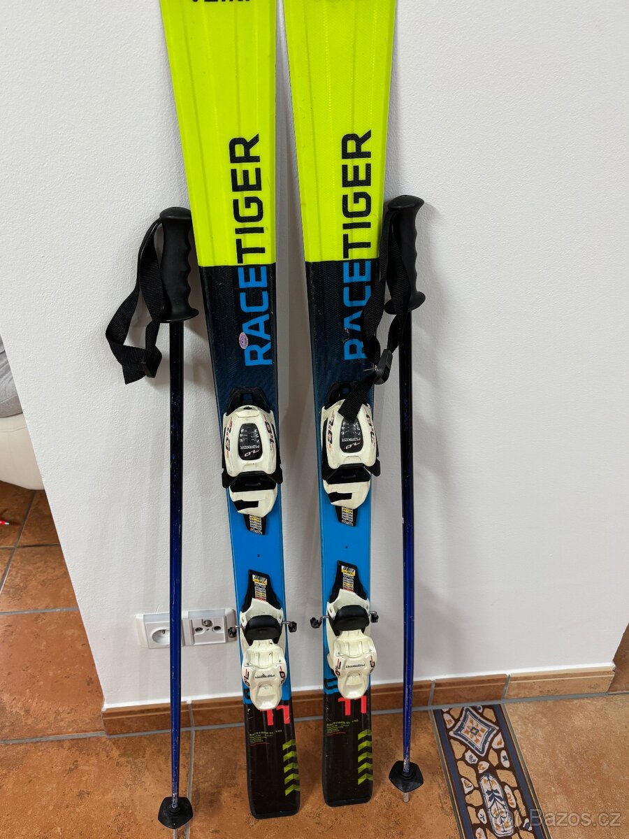 Lyže Volkl 130cm s vázáním a hůlky