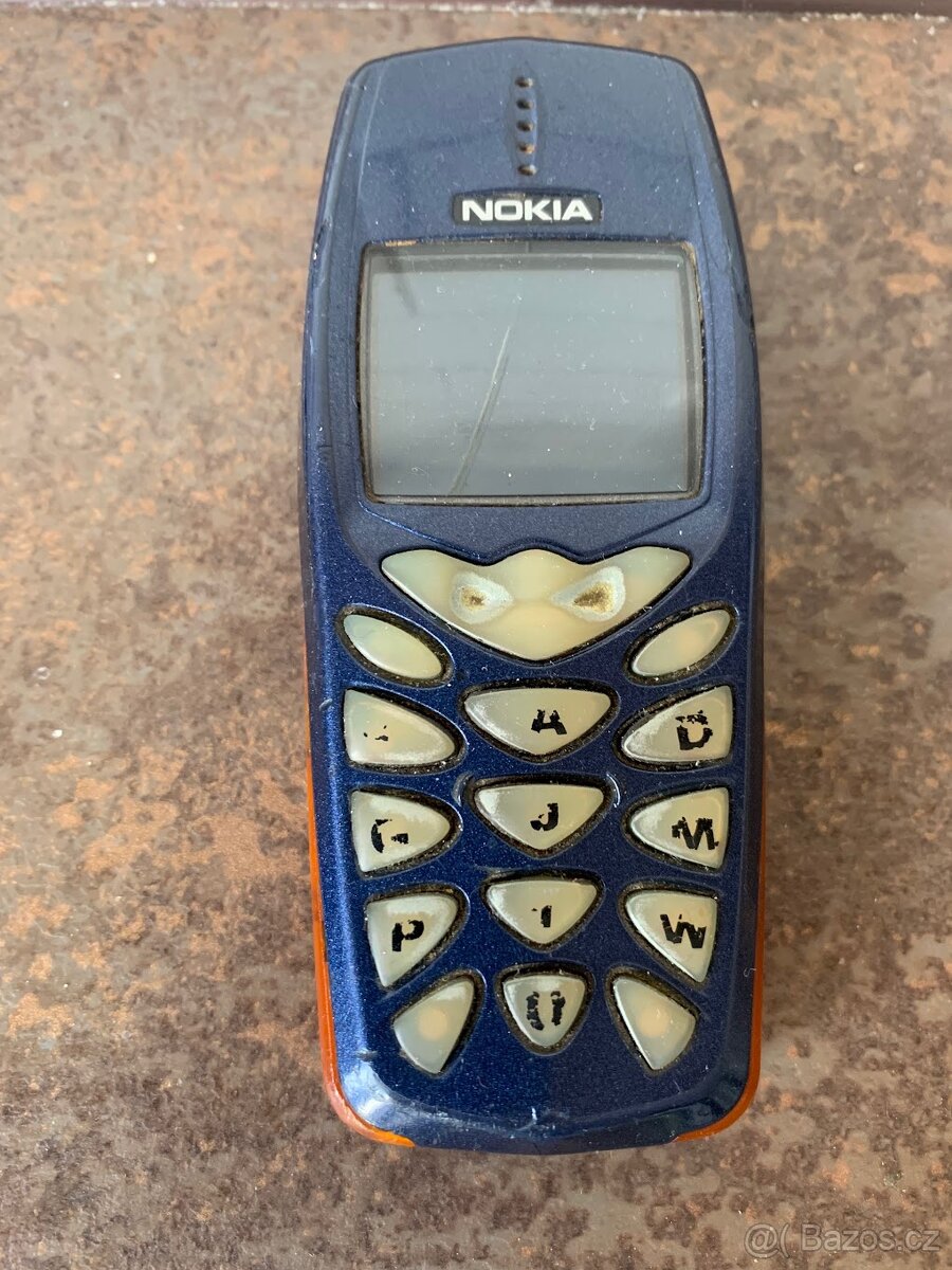Nefunkční Nokia 3510i na náhradní díly