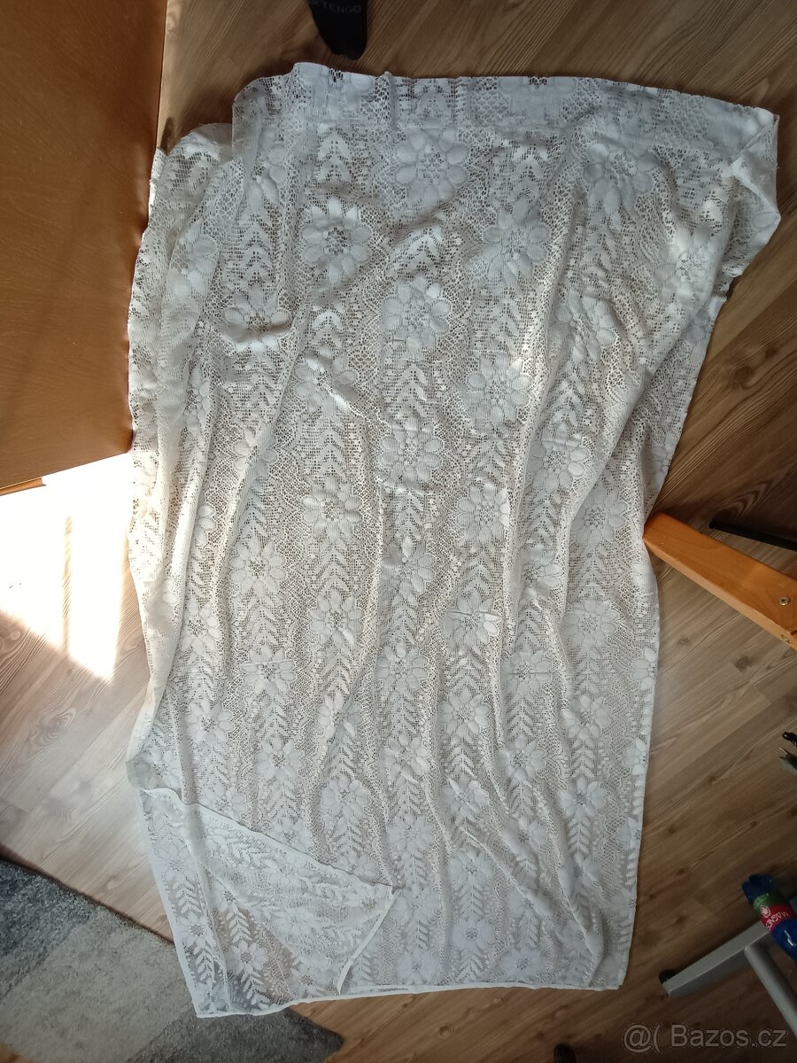 2 x VELKÁ ZÁCLONA 280x235 cm