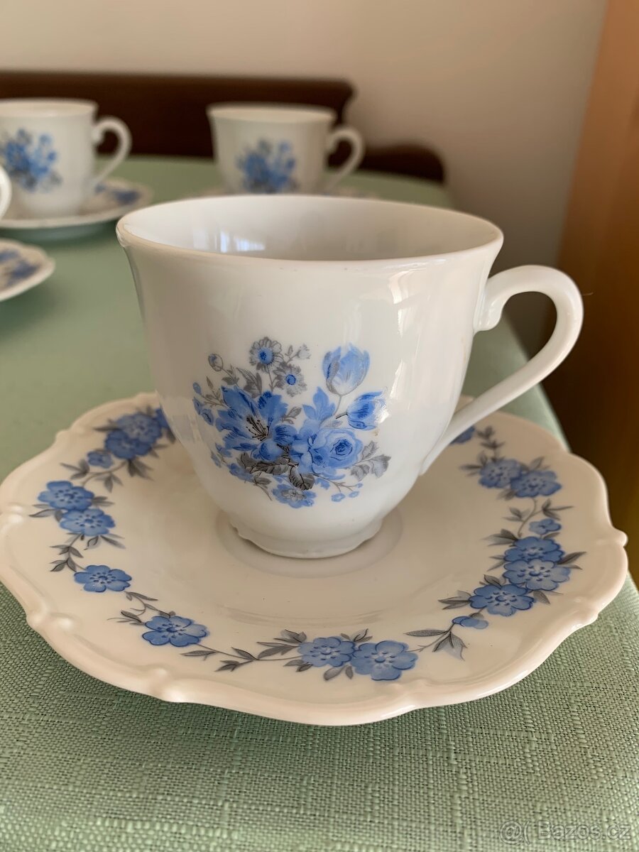 Sada 6 hrnicku s podsalky