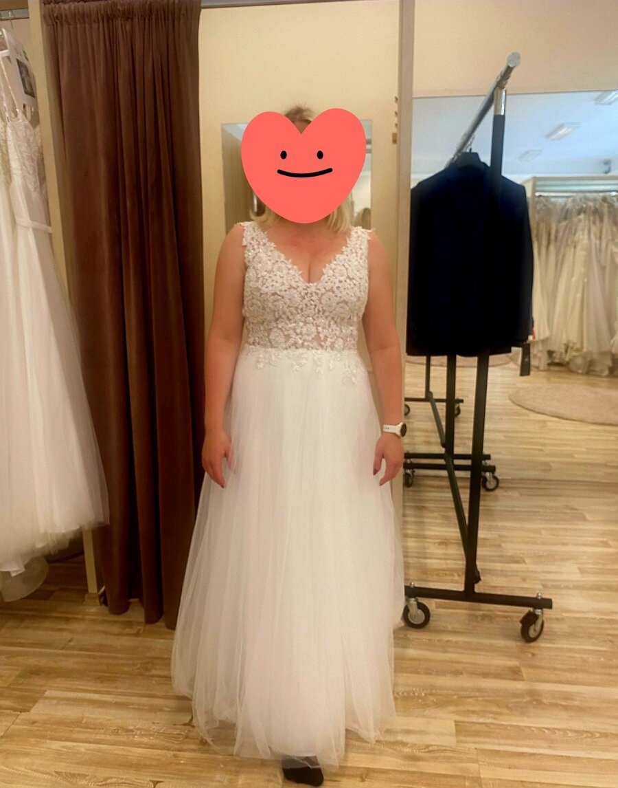 Krásné svatební šaty