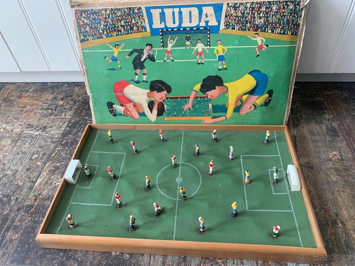 Starožitný fotbal LUDA - kompletní, včetně krabice