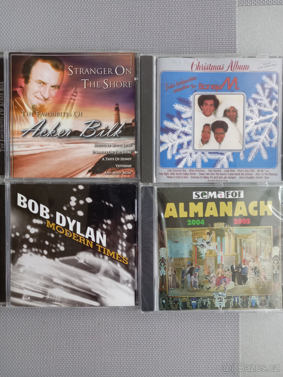 Vánoční album Boney M. + 3 další