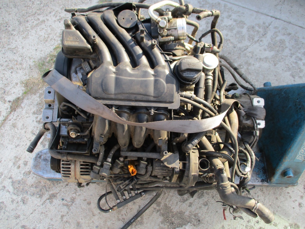 Škoda,VW 1.6 75kw - Motor AVU