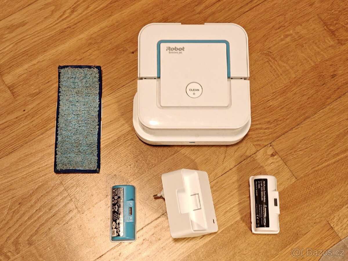 iRobot Braava Jet 240 roboticky vytiraci mop