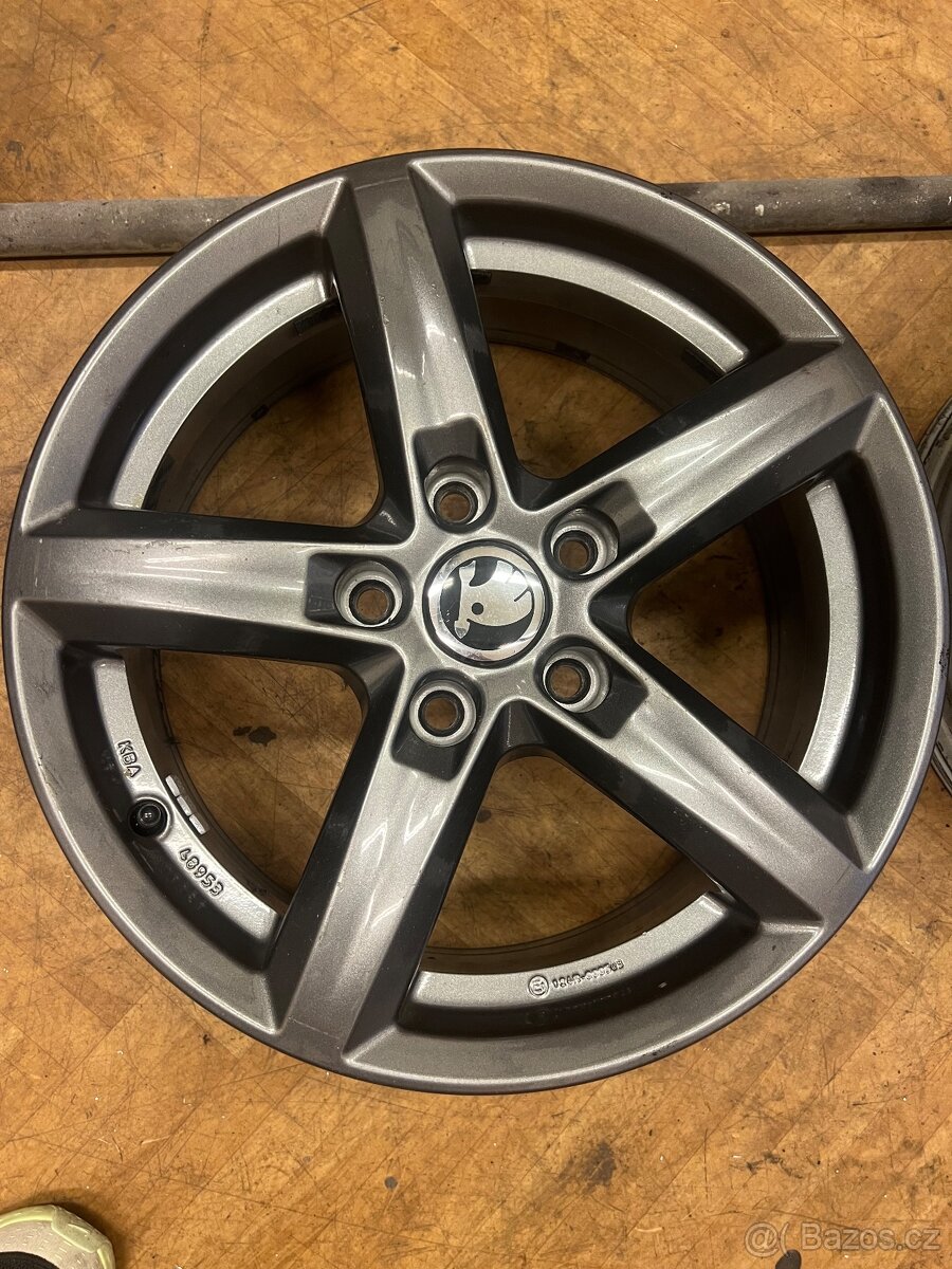 Prodám originální alu disky Škoda Octavia 2019.