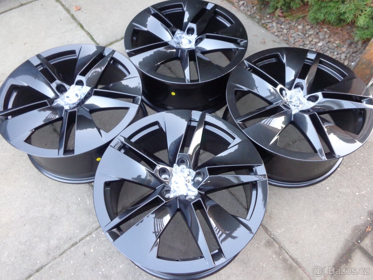 5x112 R19 Skoda Enyaq Elroq original alu kola