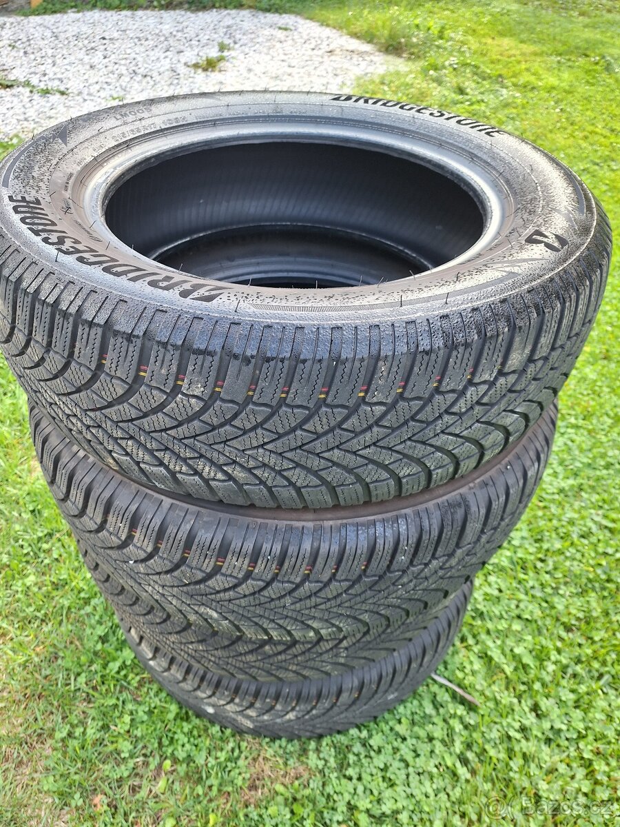 Continental 215-65-17 Zimní