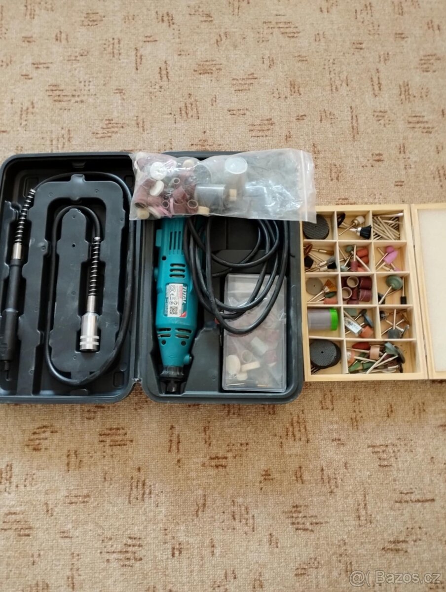 Prodám řetězový kladkostroj a minibrusku