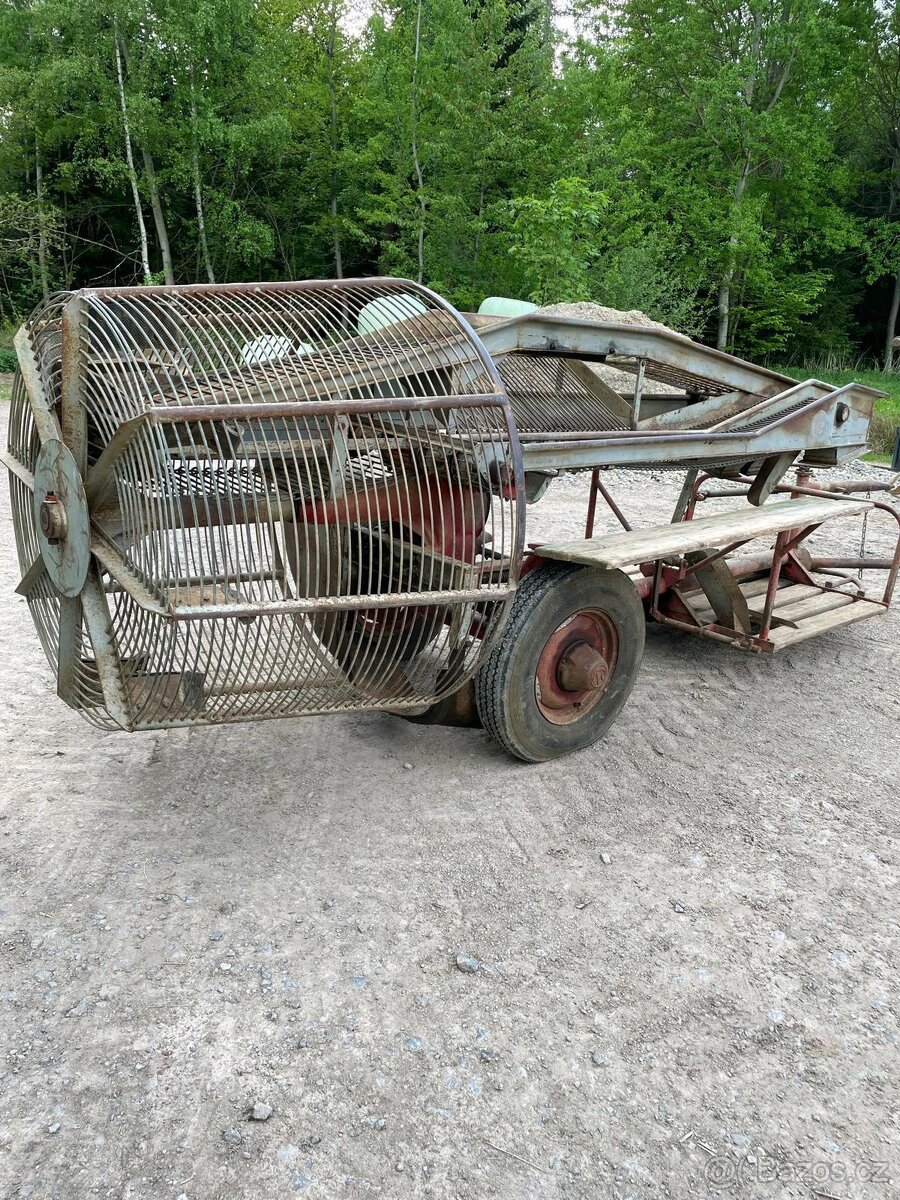 Bramborovy kombajn Niemeyer Samro