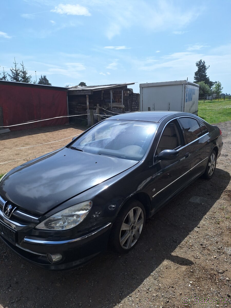 Peugeot 607