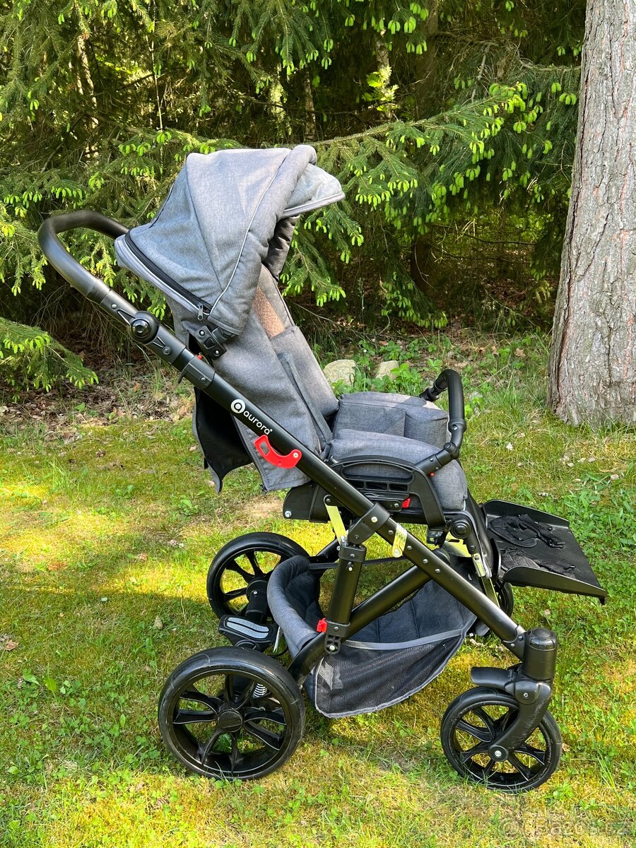 Speciální kočárek Aurora