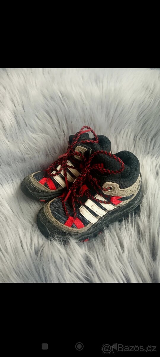 Kotníkové boty Adidas - velikost 23