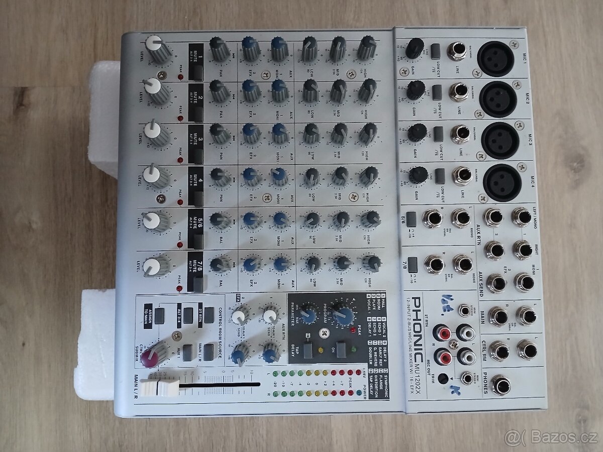 Mixážní pult MU 1202X