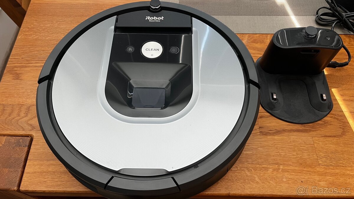 Robotický vysavač iRobot Roomba 975 WiFi