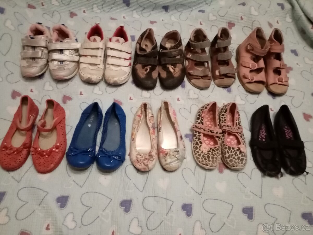 32 33 Fare Essi Adidas Next boty sálovky sandálky