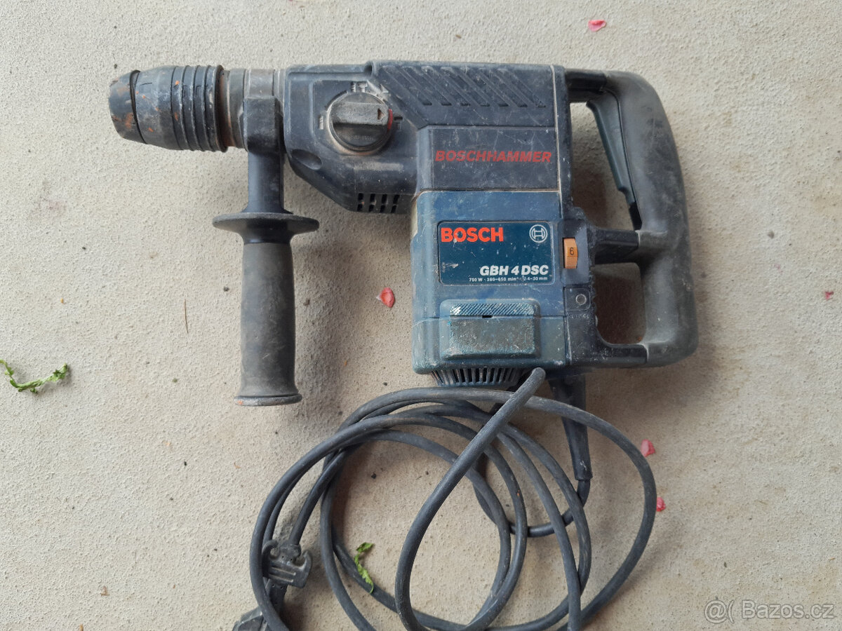 vrtací kladivo Bosch GBH 4 DSC