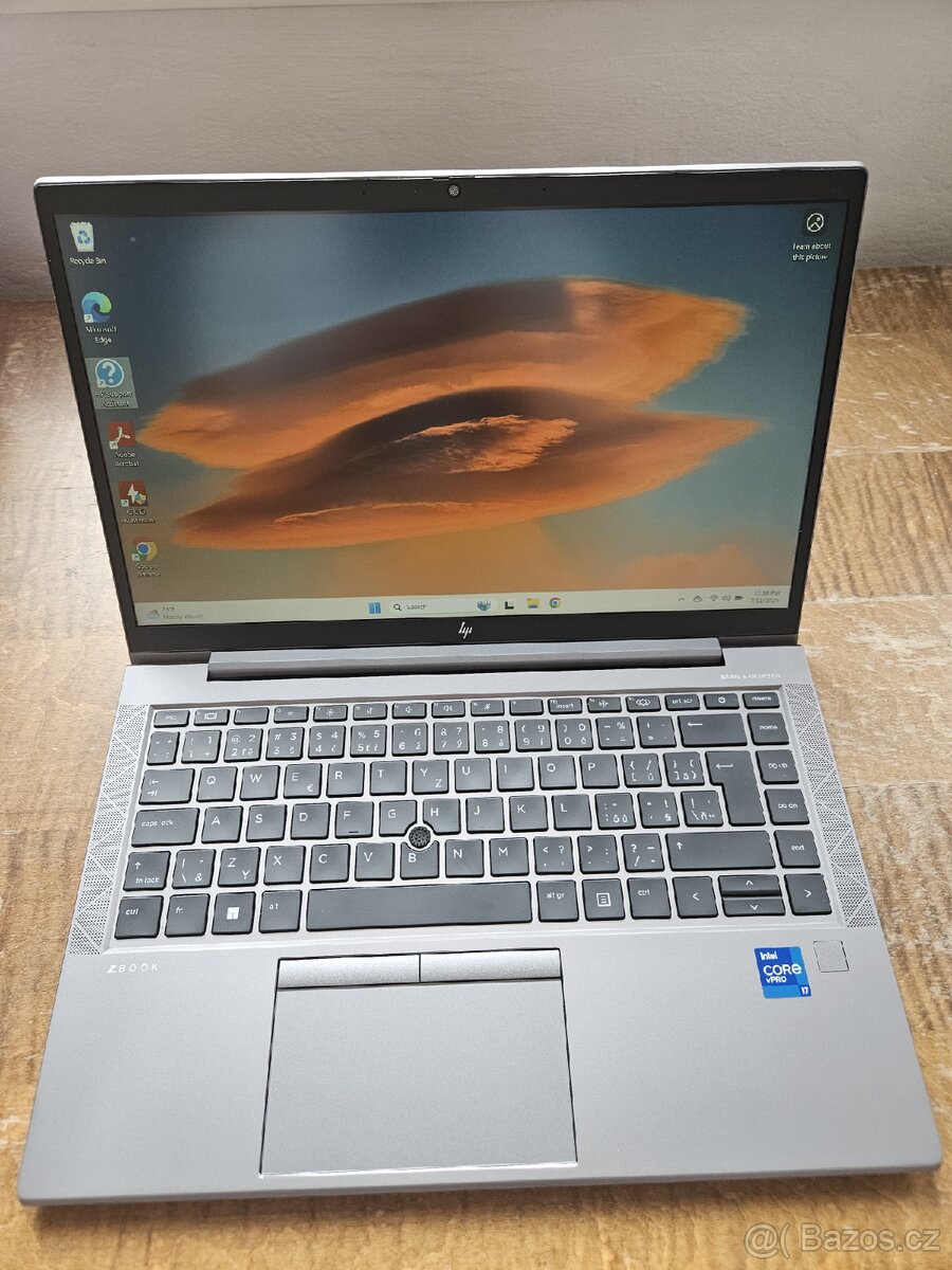 HP Zbook Firefly 14 G8 | 32GB RAM, i7, 512GB SSD | Top stav