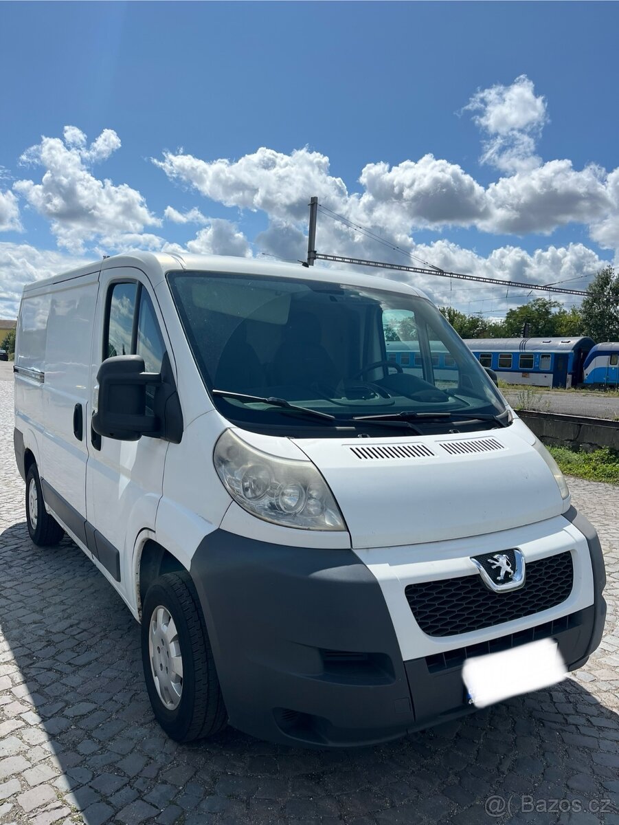 PEUGEOT BOXER 2,2 L1H1 10/2011